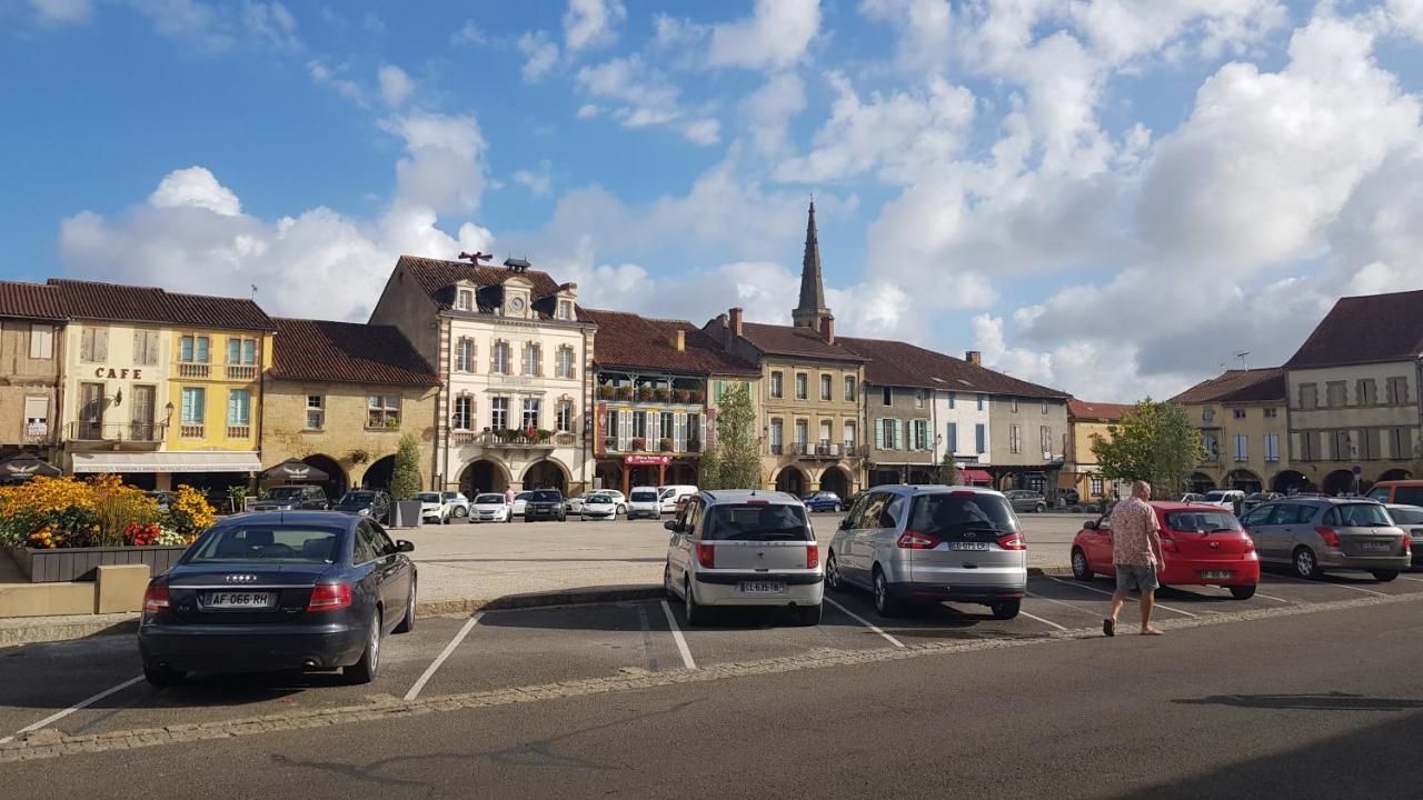 Apartament Le Peyroutet Cazaux-Villecomtal Zewnętrze zdjęcie
